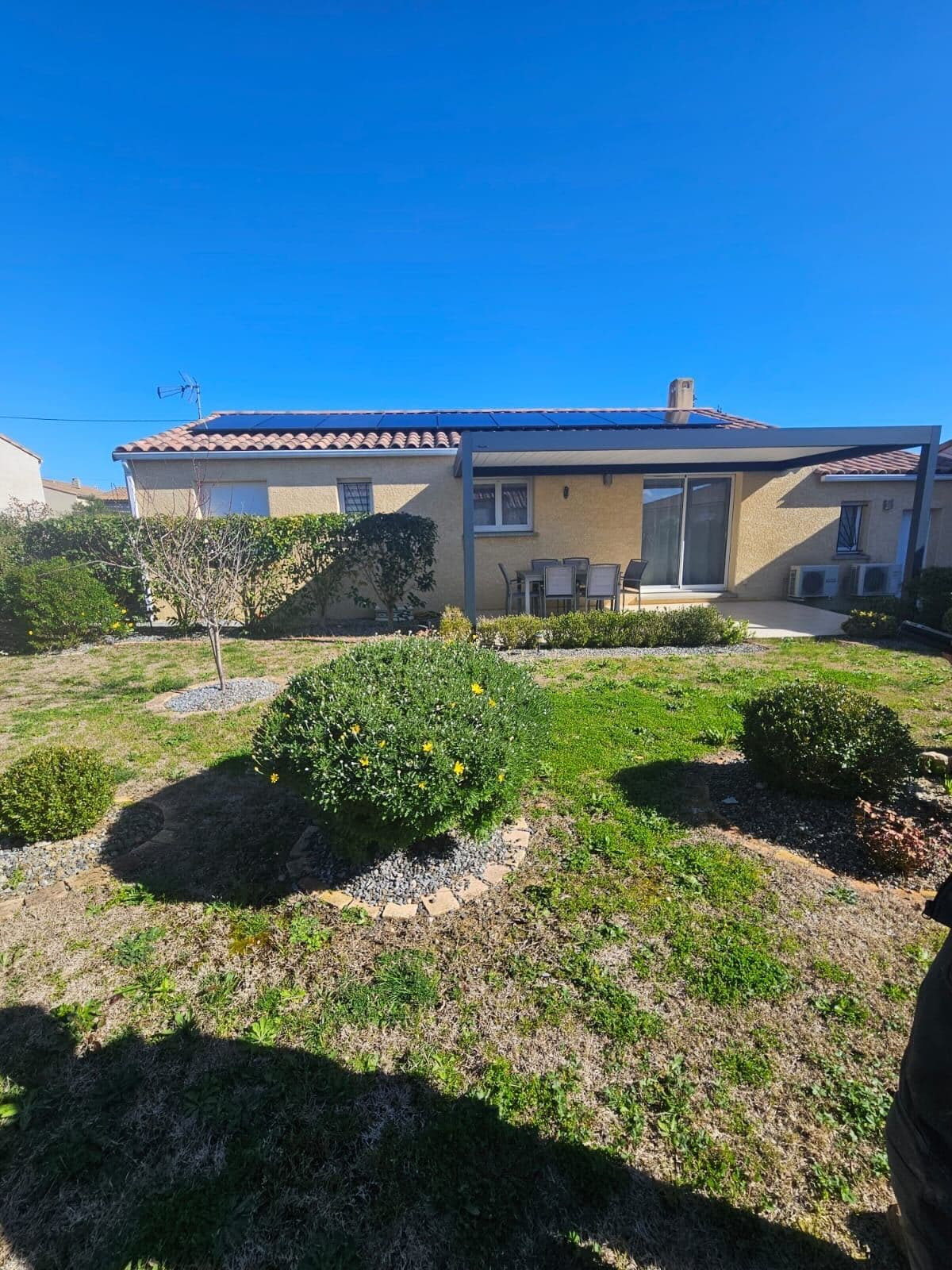 Installation de panneaux solaires en Occitanie